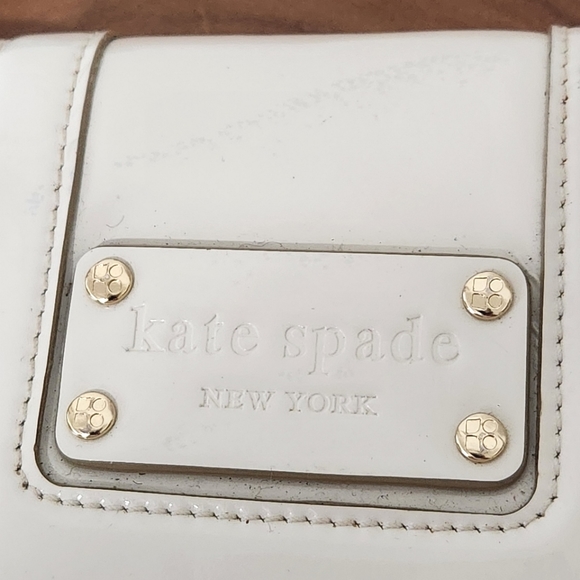 Kate Spade Wallet Pouch Patent Leather  Logo Zip - Picture 8 of 13